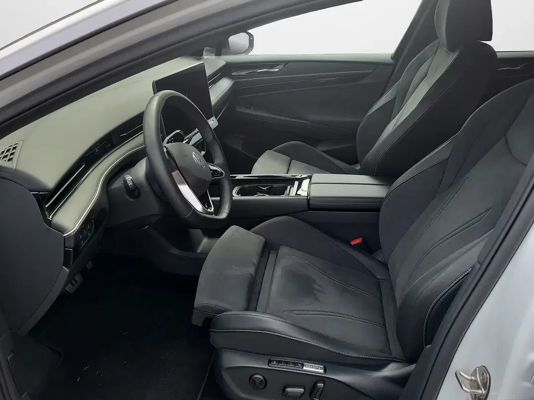 Volkswagen ID.7 Pro - Thumbnail 7