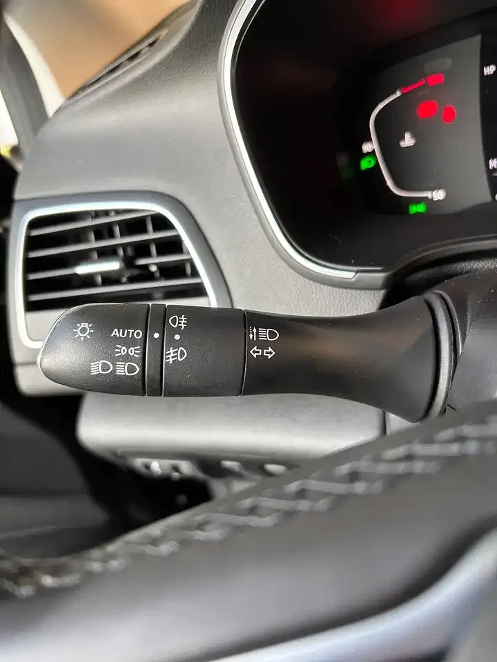 Renault Megane TCe Intens - Thumbnail 13