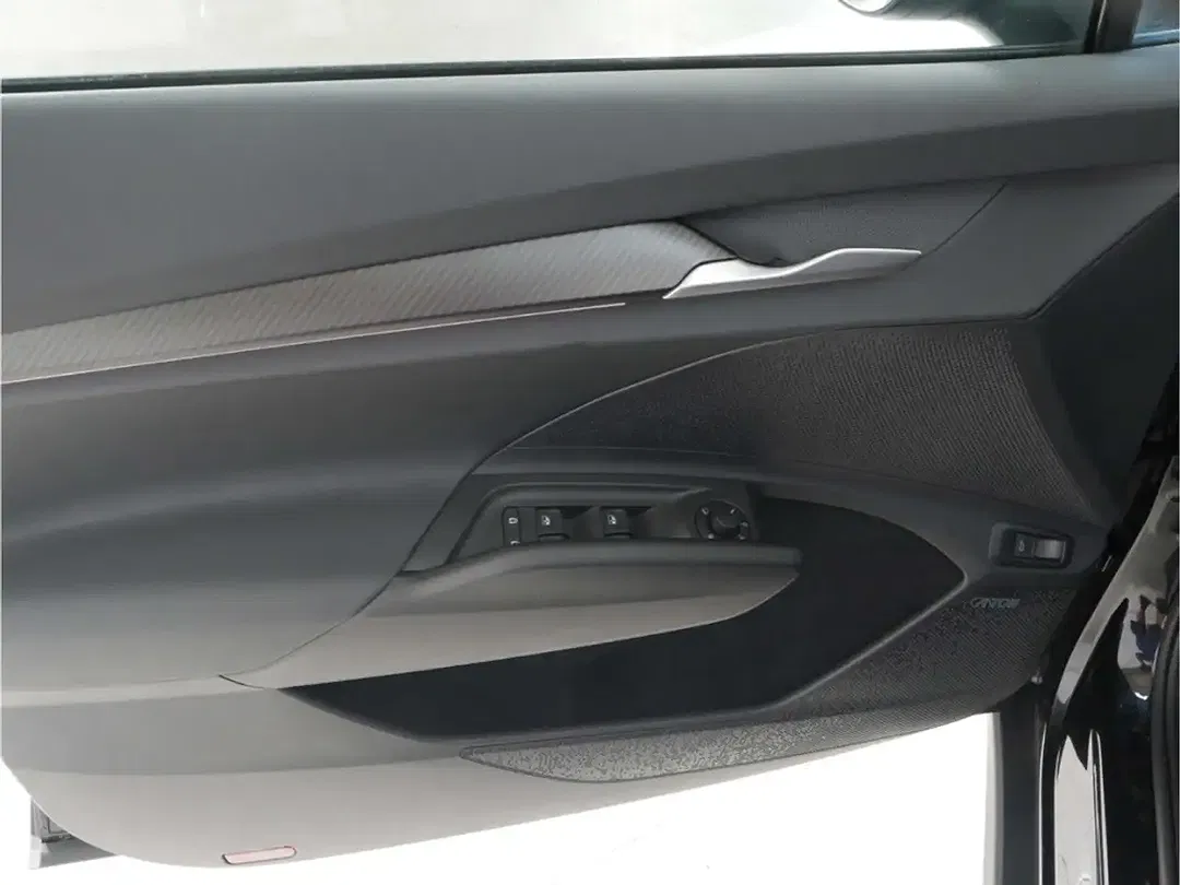 Skoda Elroq Sportline - Thumbnail 16