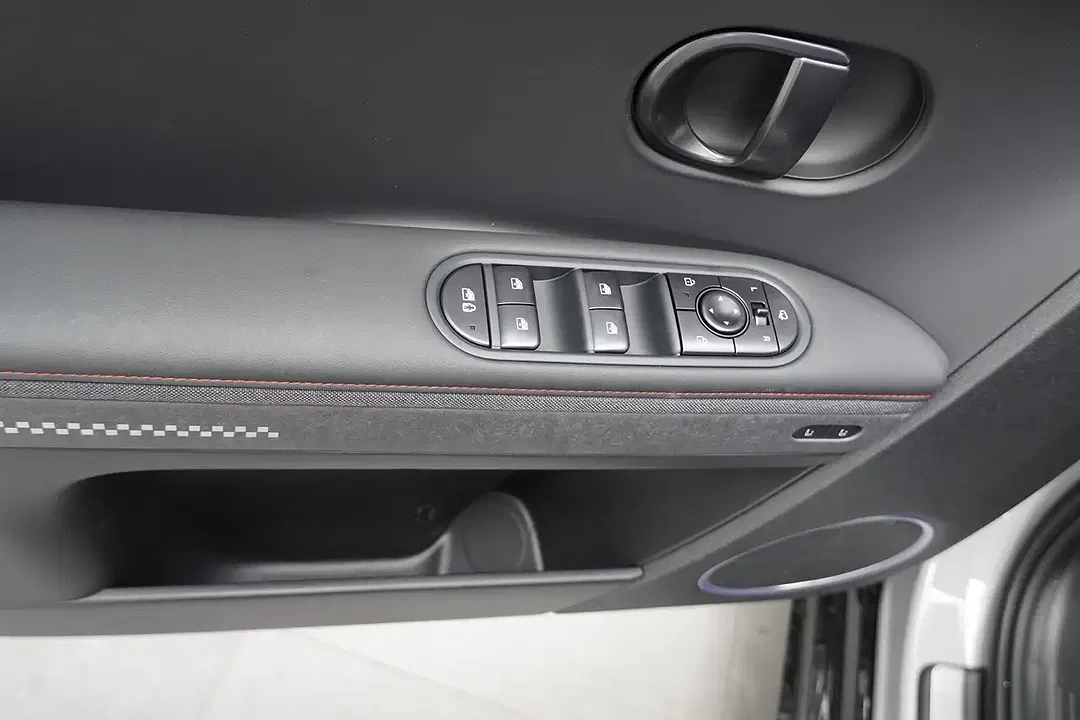 Hyundai IONIQ 5 4WD N Line - Thumbnail 15