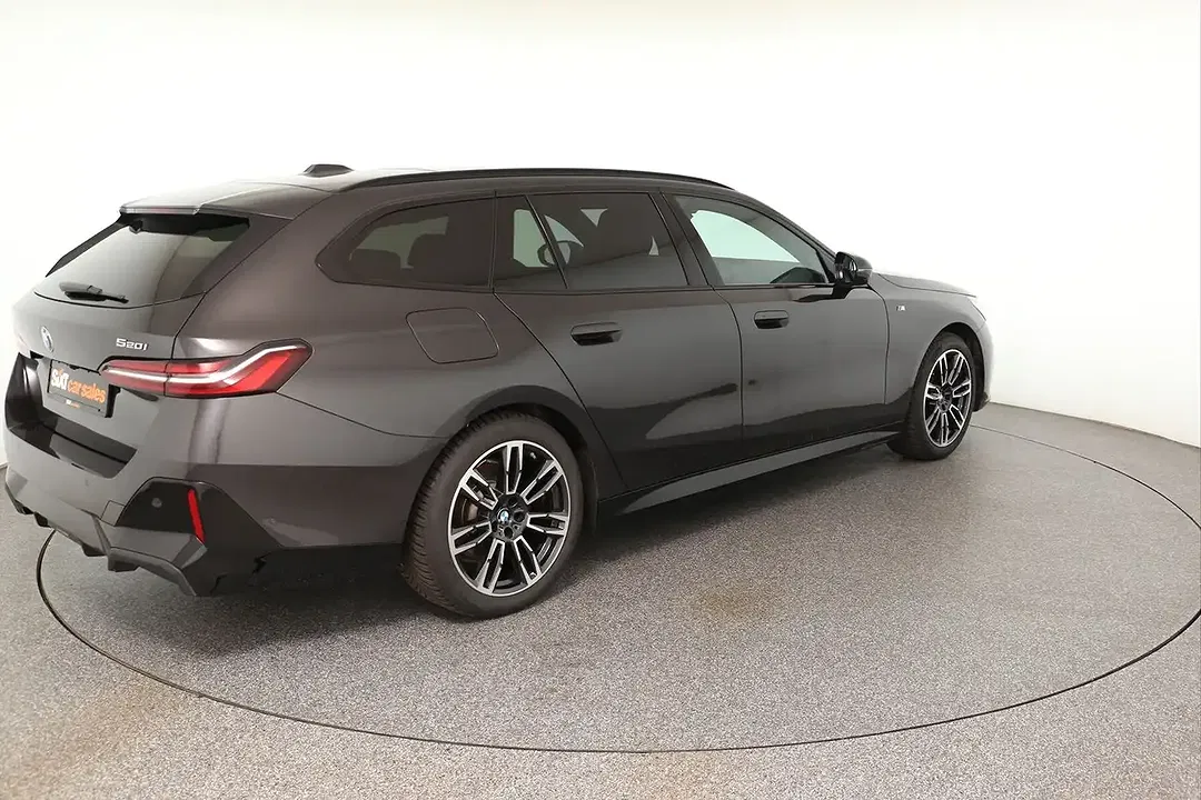 BMW 520 M Sport - Thumbnail 5
