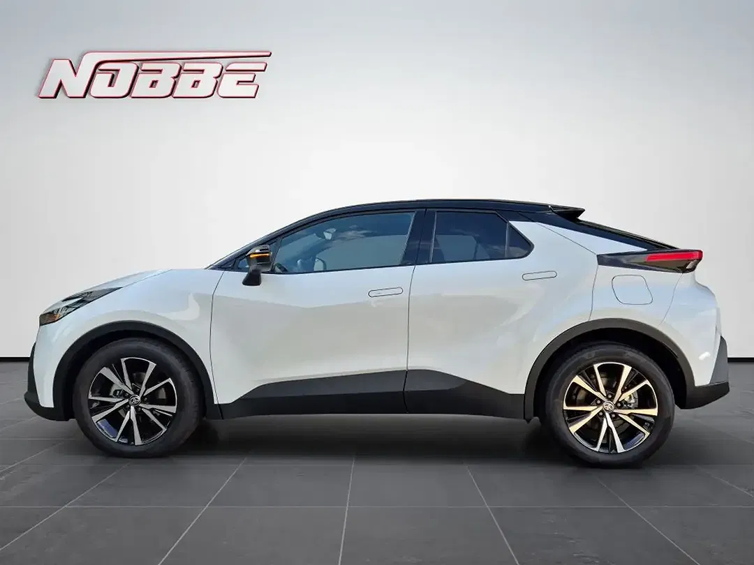 Toyota C-HR Hybrid Teamplayer - Thumbnail 2