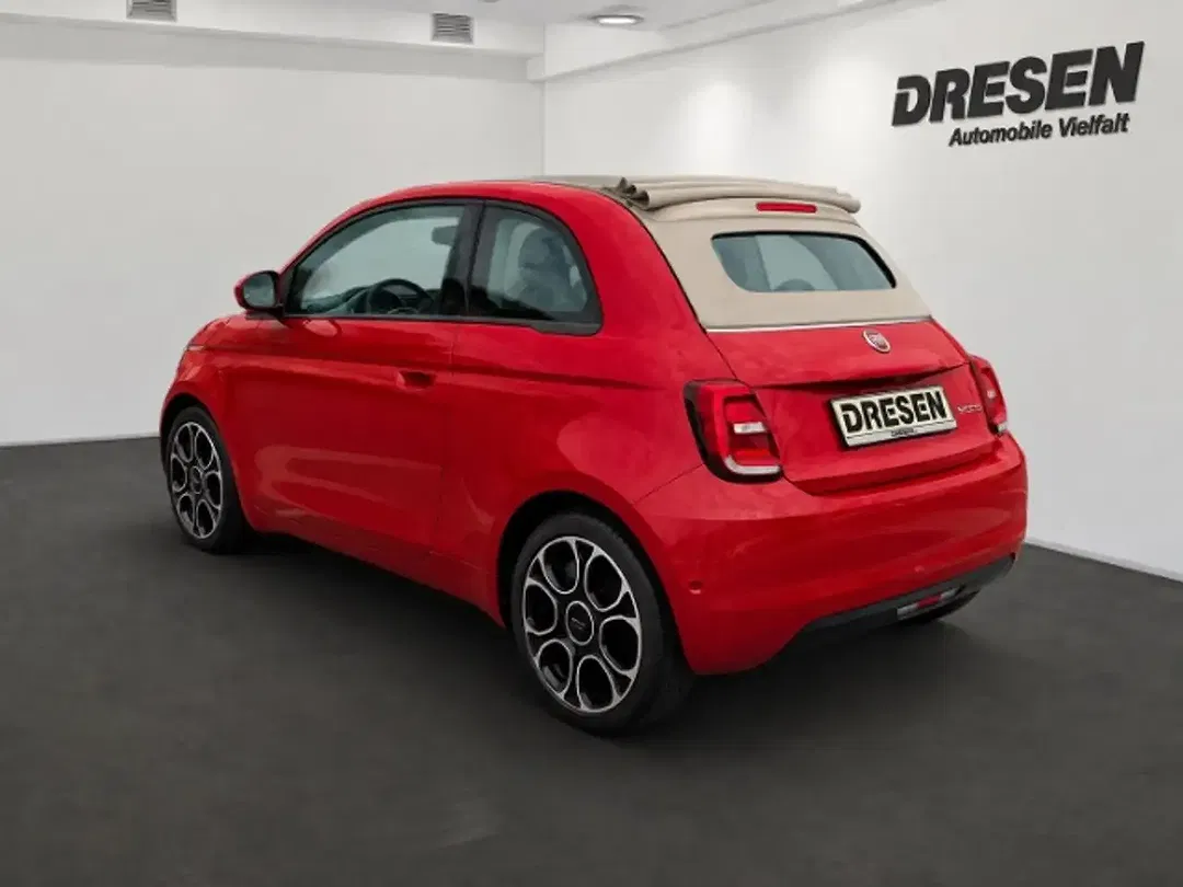 Fiat 500 Hybrid Club - Thumbnail 3