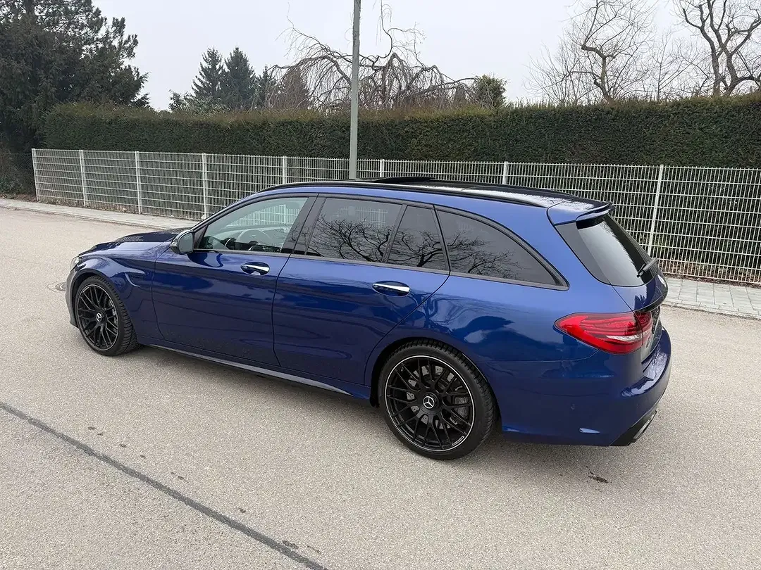 Mercedes-Benz C 63 AMG - Thumbnail 13