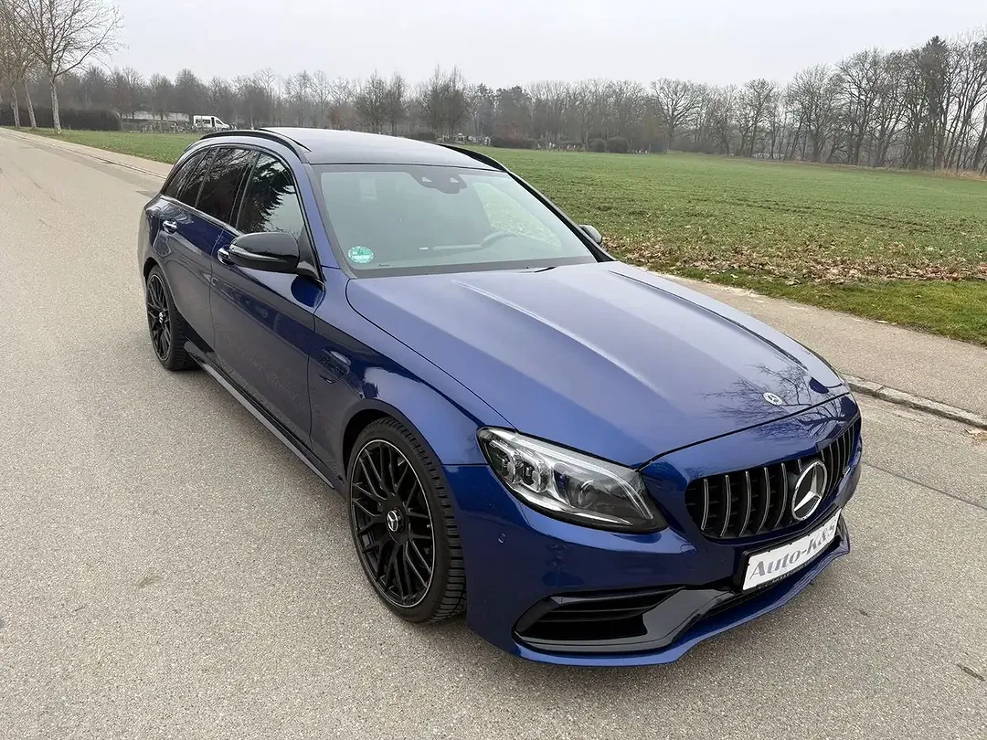 Mercedes-Benz C 63 AMG - Thumbnail 7