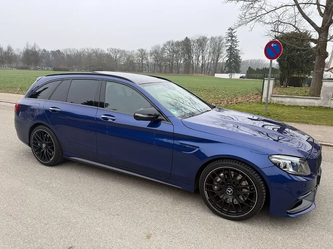 Mercedes-Benz C 63 AMG - Thumbnail 8