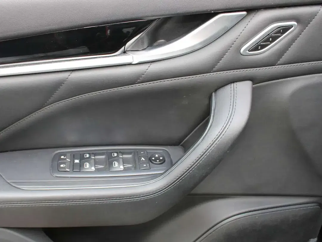 Maserati Levante 3.0 V6 Q4 GranSport - Thumbnail 10
