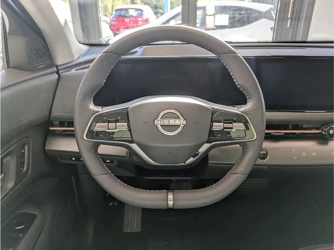 Nissan Ariya Evolve - Thumbnail 8
