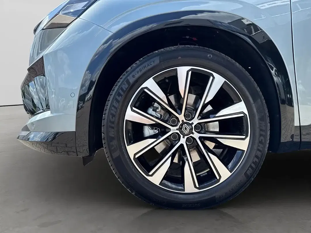 Renault Espace E-Tech Hybrid Techno - Thumbnail 4