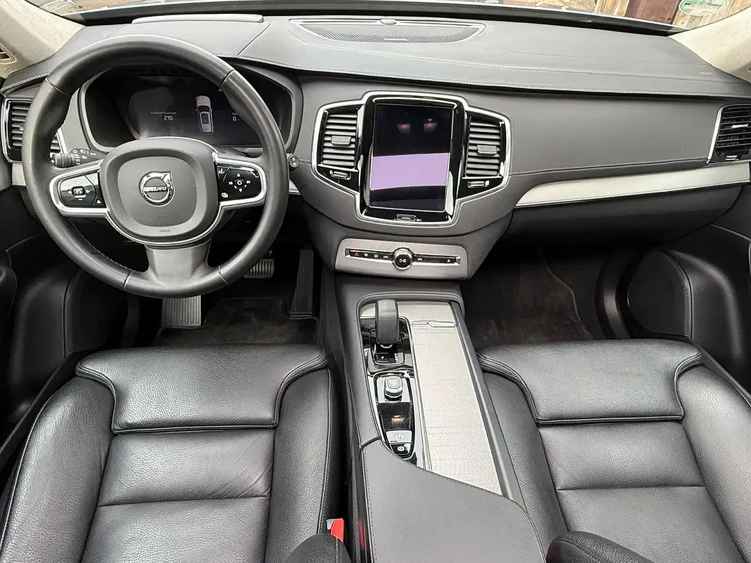 Volvo XC90 Ultimate Dark - Thumbnail 12