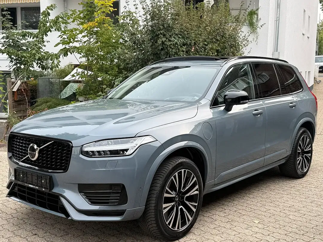 Volvo XC90 Ultimate Dark - Thumbnail 3