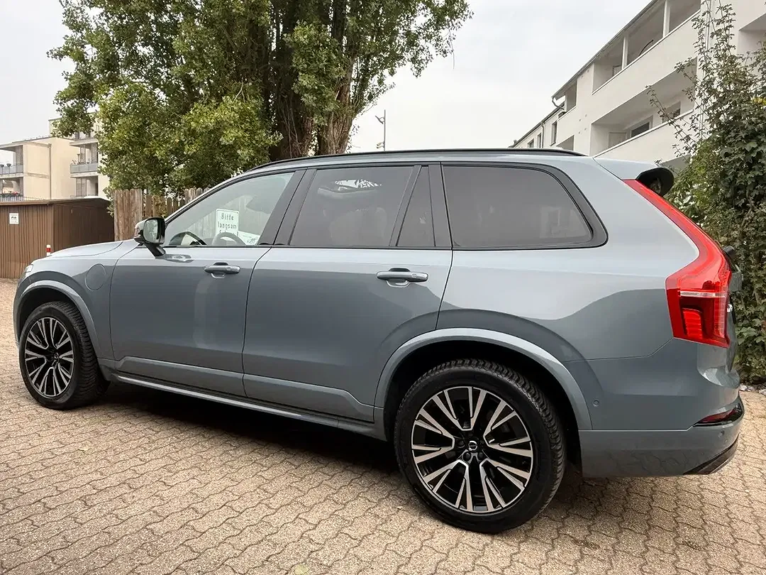 Volvo XC90 Ultimate Dark - Thumbnail 6