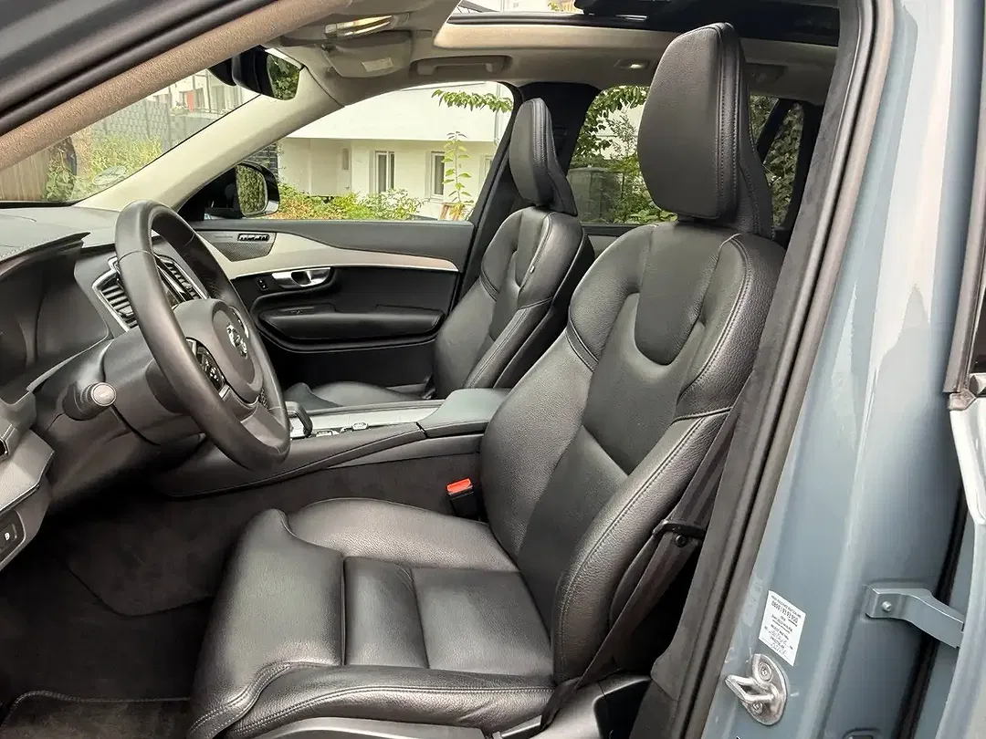 Volvo XC90 Ultimate Dark - Thumbnail 8