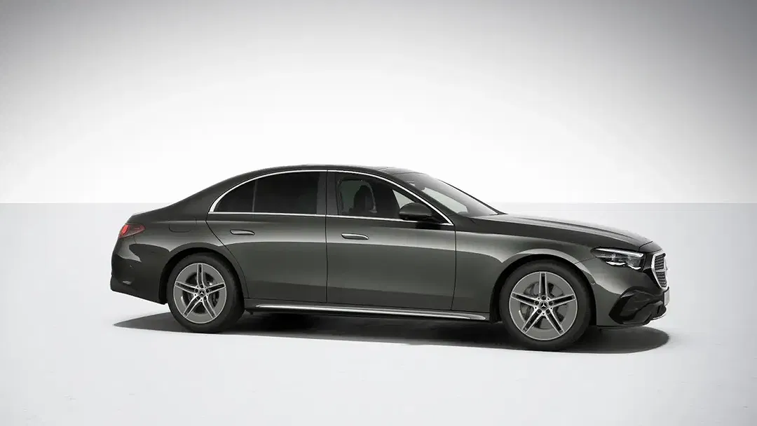 Mercedes-Benz E 300 AMG Line - Thumbnail 4