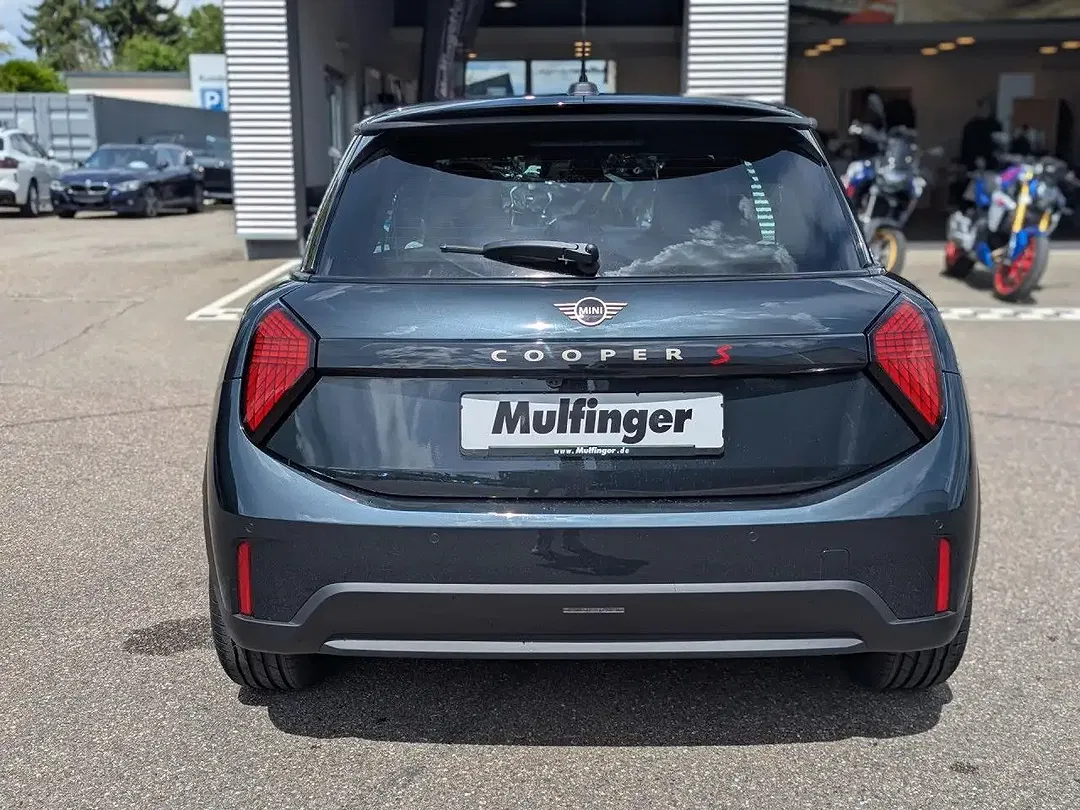 MINI Cooper S Favoured Trim - Thumbnail 7
