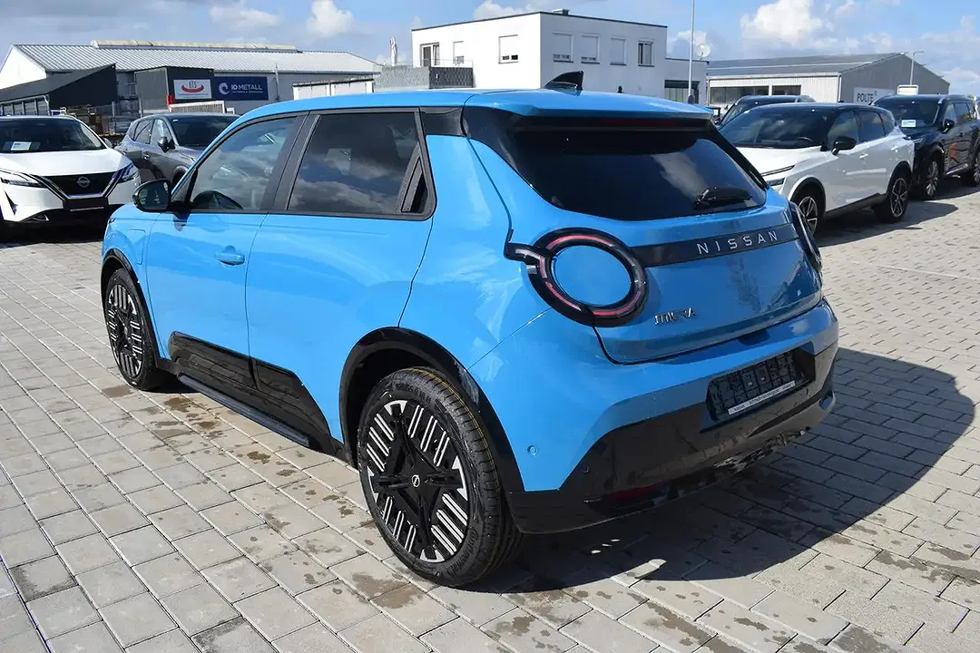 Nissan Micra - Thumbnail 8