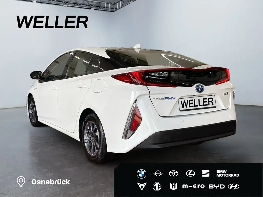 Toyota Prius PHEV Executive - Thumbnail 7