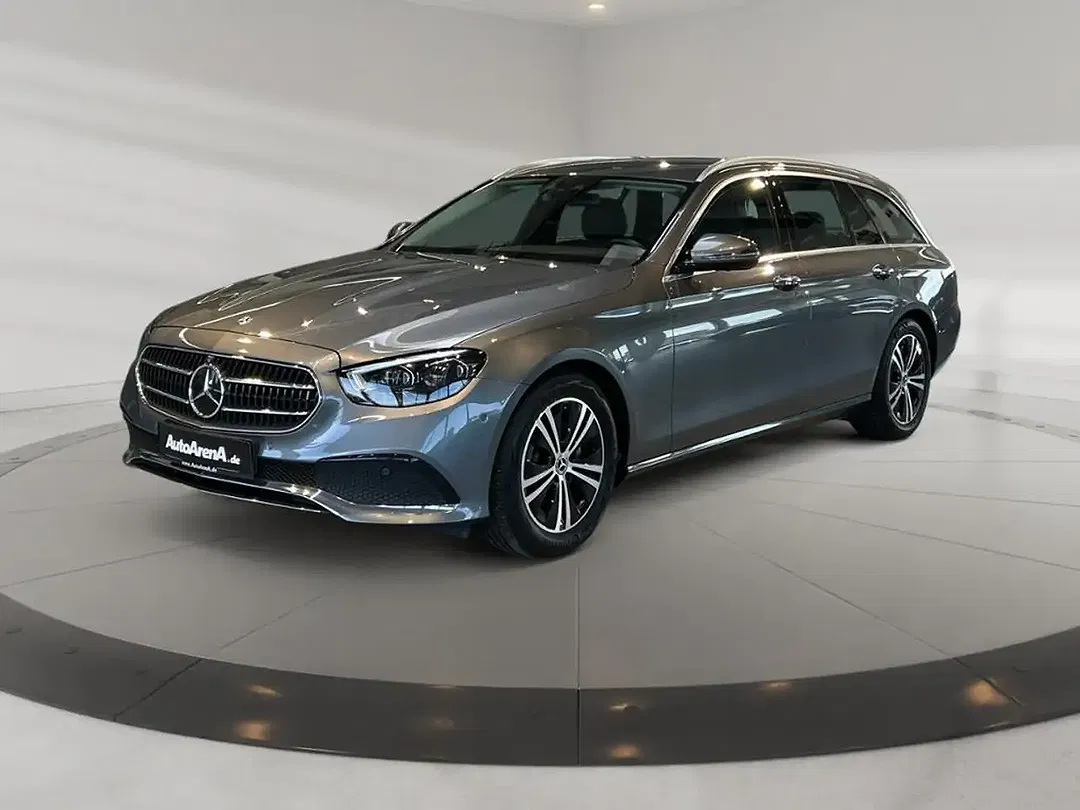 Mercedes-Benz E 220 MBUX Burmester Avantgarde - foto 1
