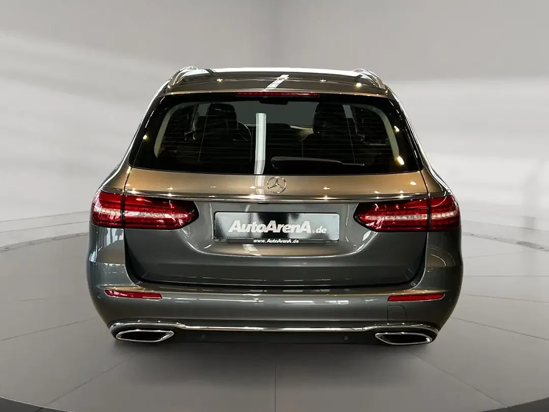 Mercedes-Benz E 220 MBUX Burmester Avantgarde - Thumbnail 4