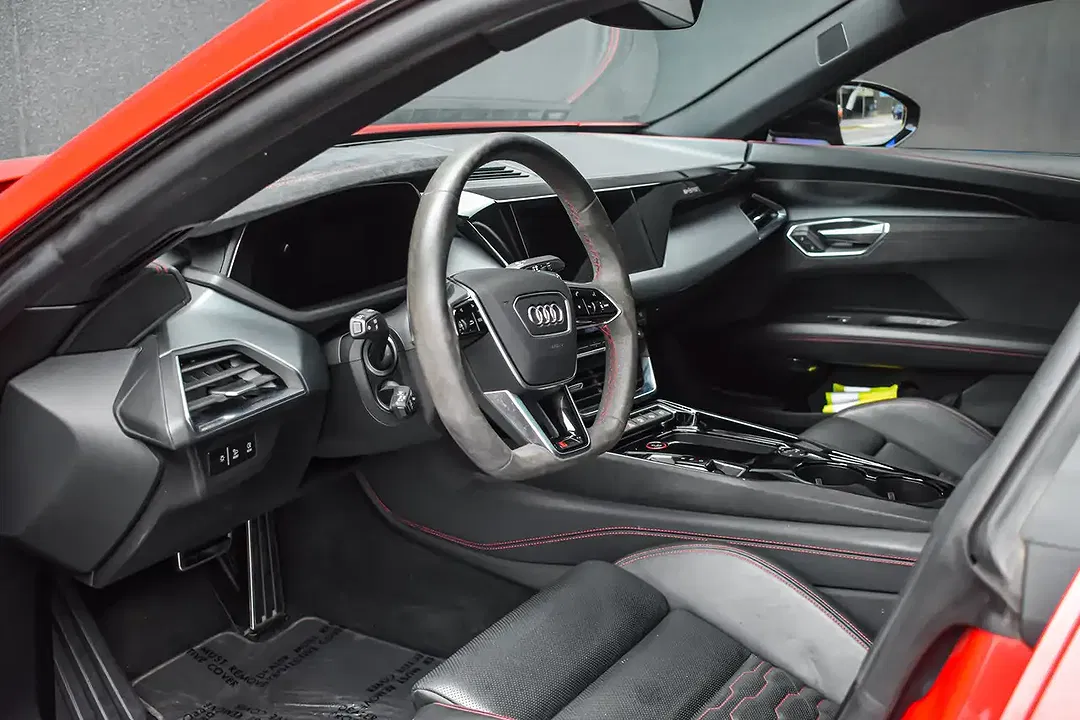 Audi RS e-tron GT quattro - Thumbnail 10