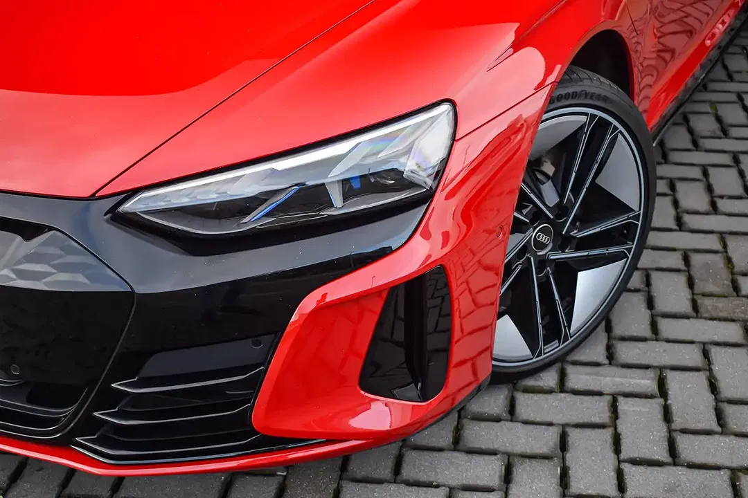 Audi RS e-tron GT quattro - foto 2
