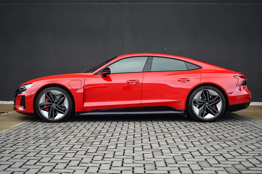 Audi RS e-tron GT quattro - Thumbnail 4