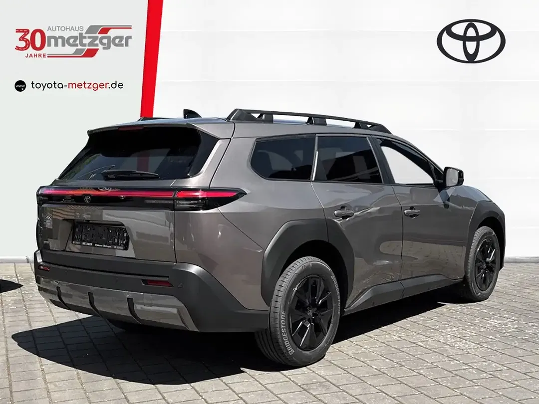 Toyota bZ4X 4x4 Lounge - Thumbnail 3