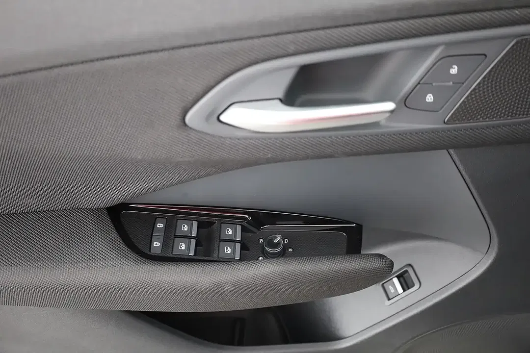 Audi Q3 1.5 TFSI S tronic S line - Thumbnail 22