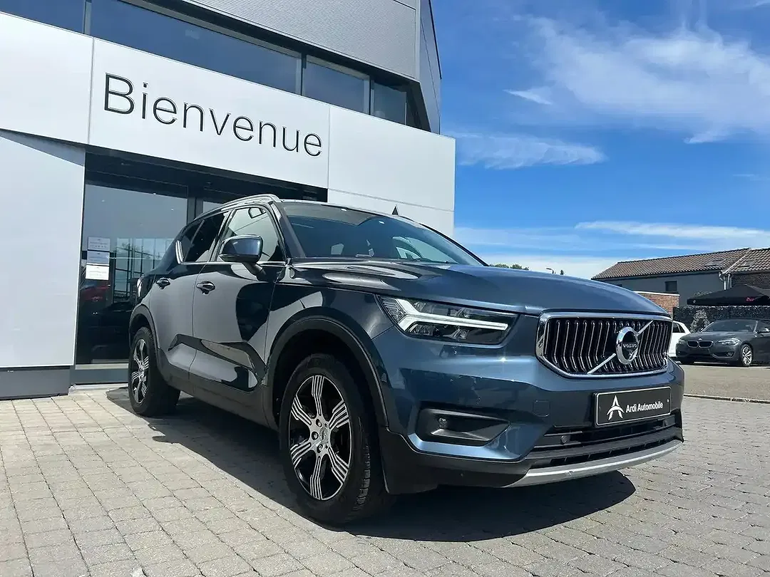 Volvo XC40 T2 1.5 - Thumbnail 3
