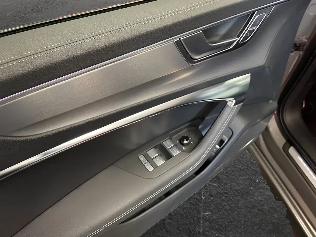Audi A6 55 TFSI e S tronic quattro Avant S line - Thumbnail 5