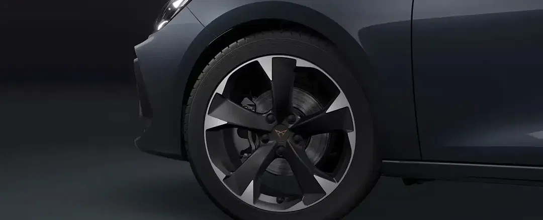 CUPRA Leon 1.5 eTSI DSG Matrix LED - Thumbnail 13