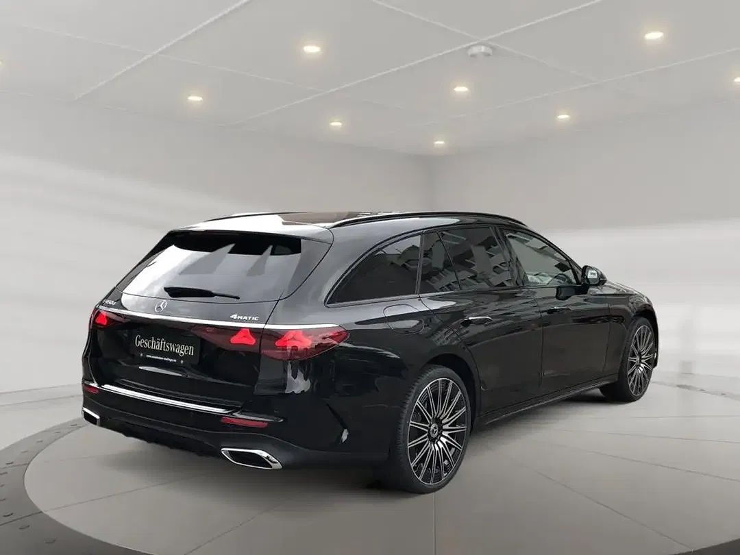 Mercedes-Benz E 450 4MATIC AMG MBUX - Thumbnail 2