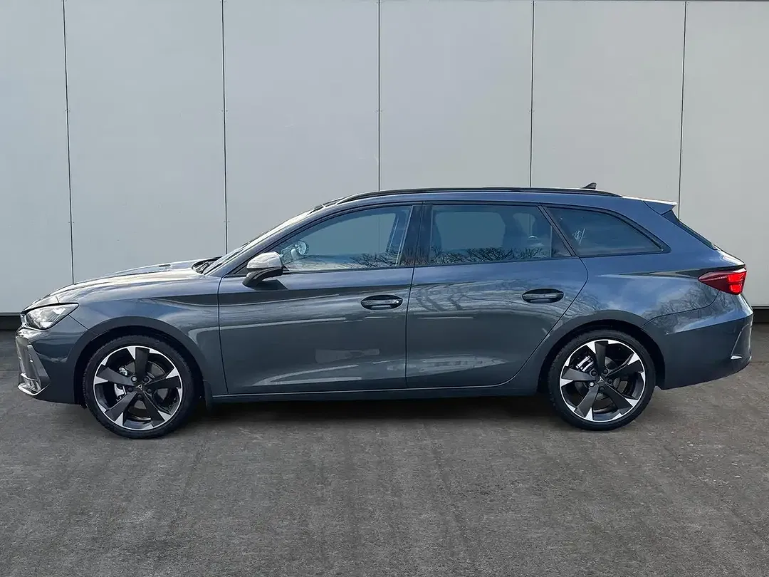 CUPRA Leon Sportstourer - Thumbnail 2