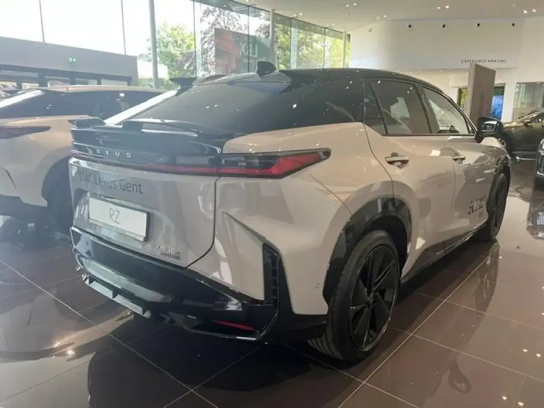 Lexus RZ F SPORT - Thumbnail 3