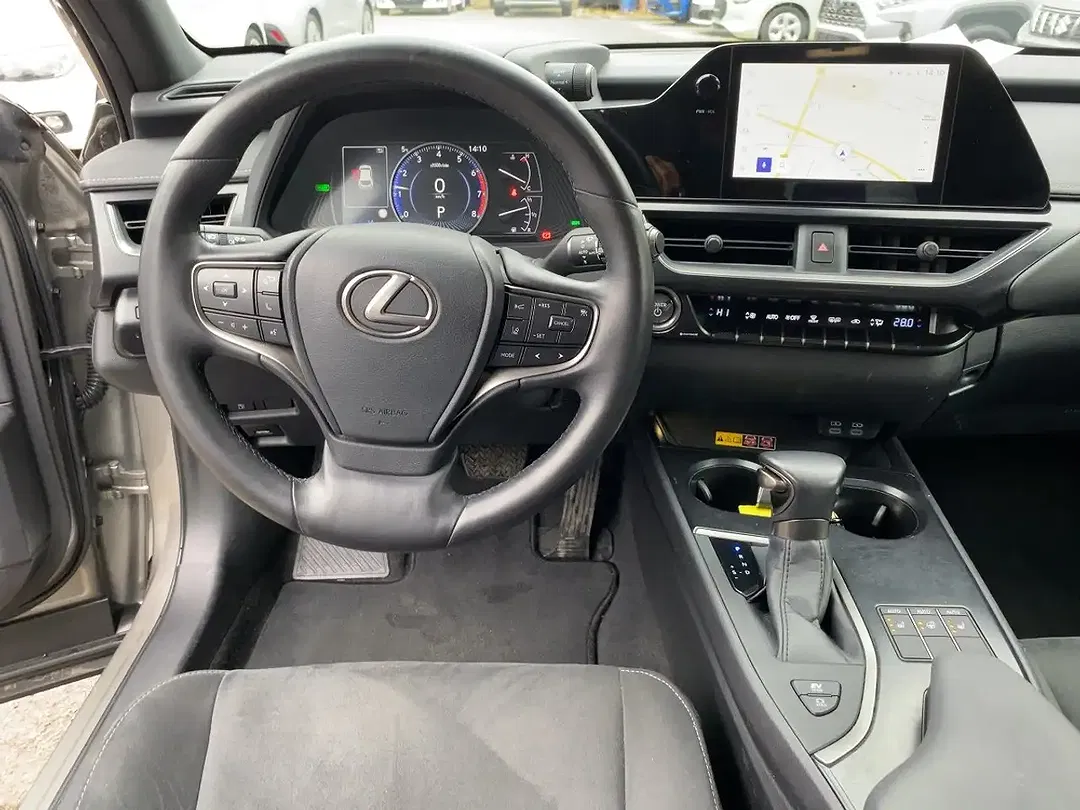 Lexus UX 250h Style Edition - Thumbnail 10