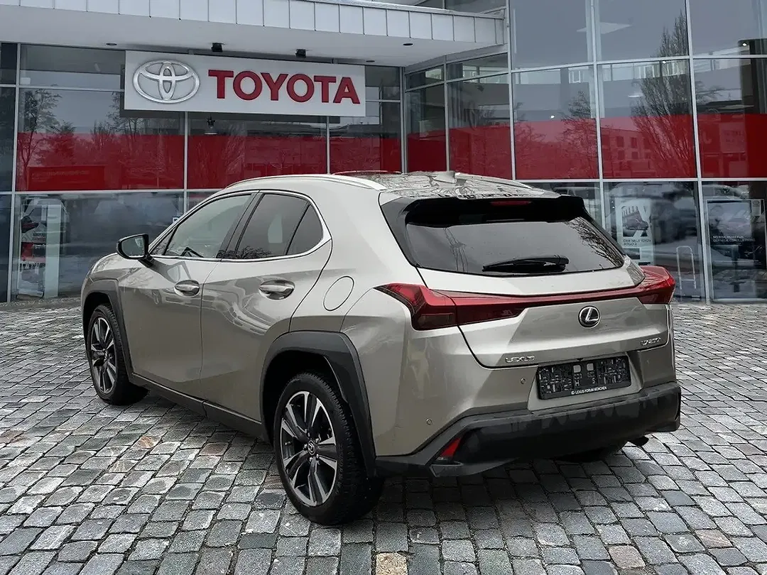 Lexus UX 250h Style Edition - Thumbnail 3
