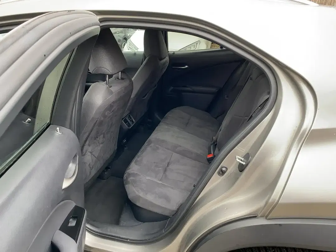 Lexus UX 250h Style Edition - Thumbnail 9