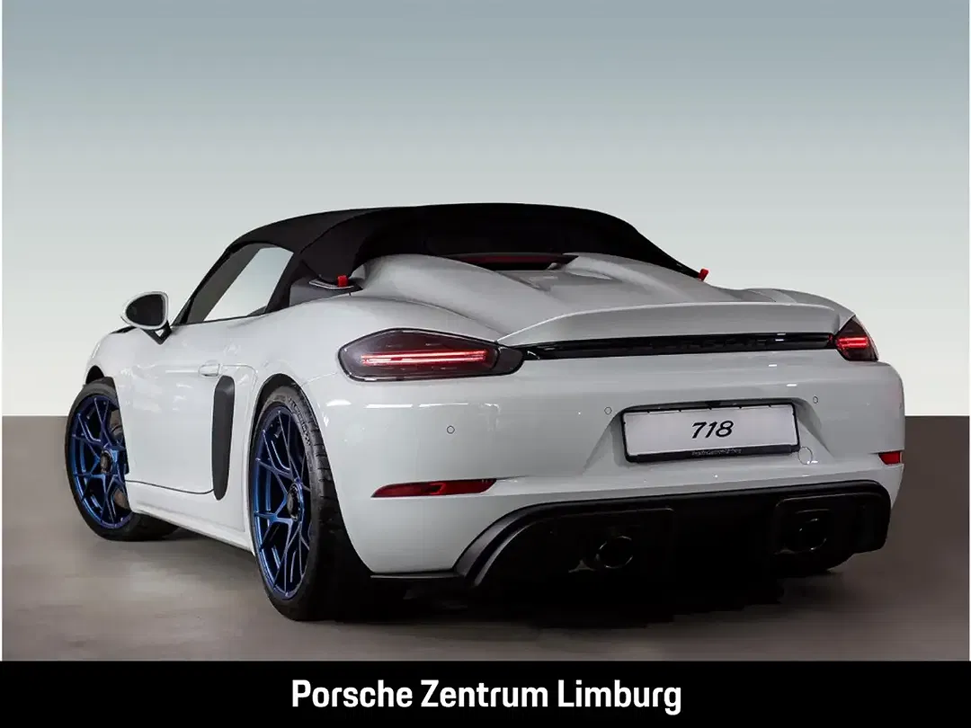 Porsche 718 Spyder RS Sport Chrono - Thumbnail 3