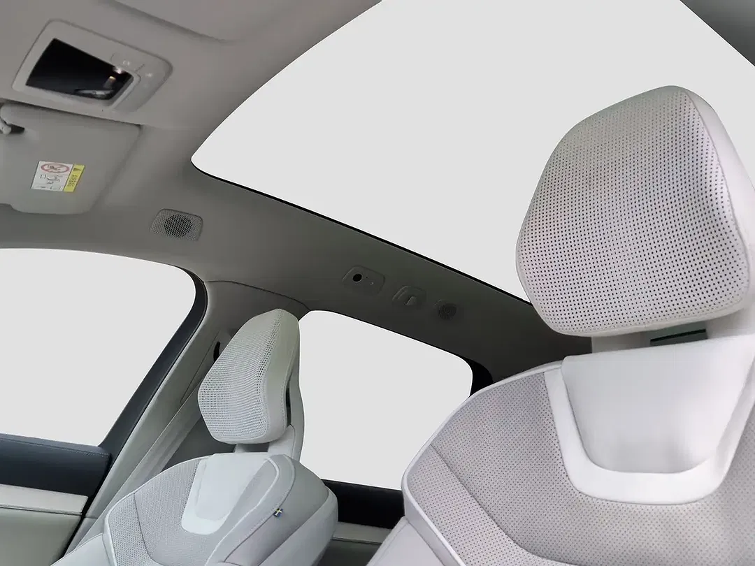 Volvo EX90 Performance Ultra - Thumbnail 10