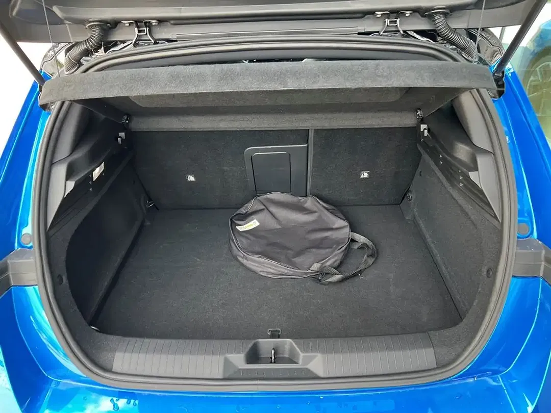 Opel Astra EV GS - foto 14