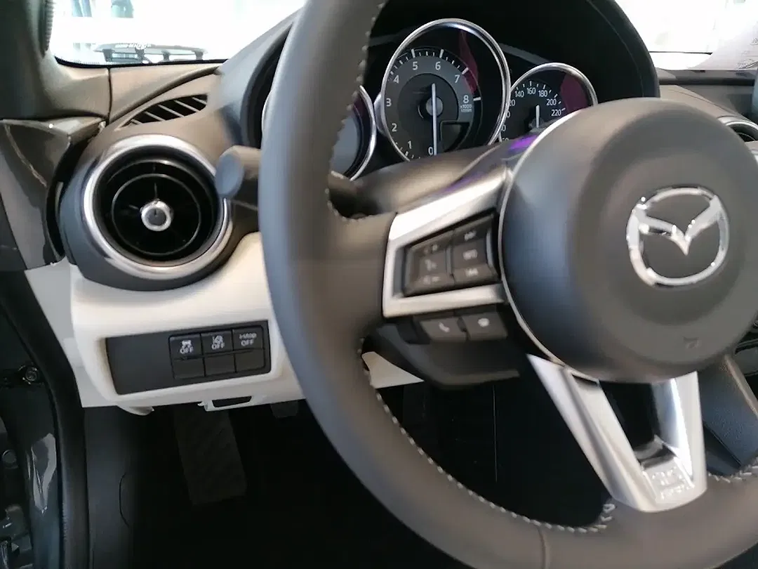Mazda MX-5 2.0 SKYACTIV-G Advantage - foto 12