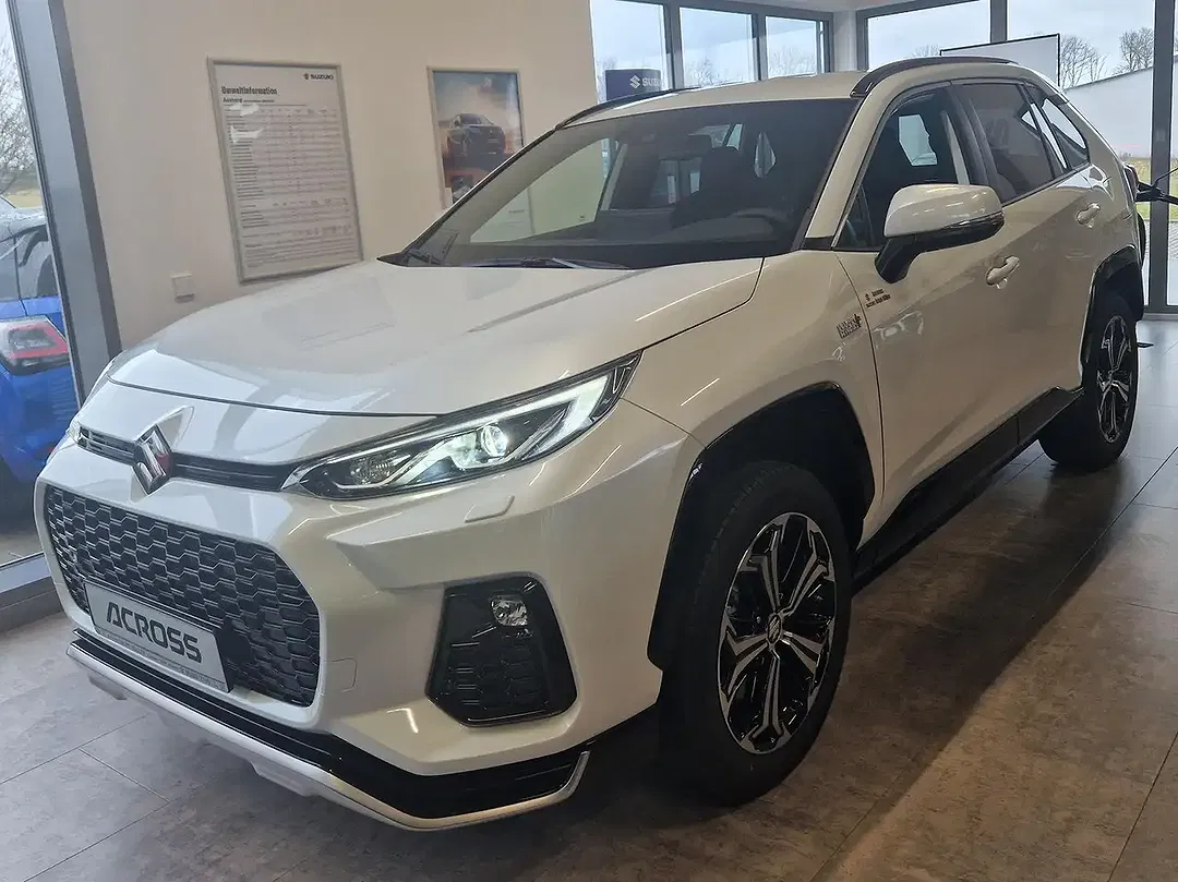 Suzuki Across Hybrid - Thumbnail 3