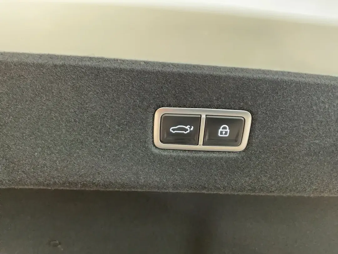Hyundai IONIQ 6 N Line X - Thumbnail 14