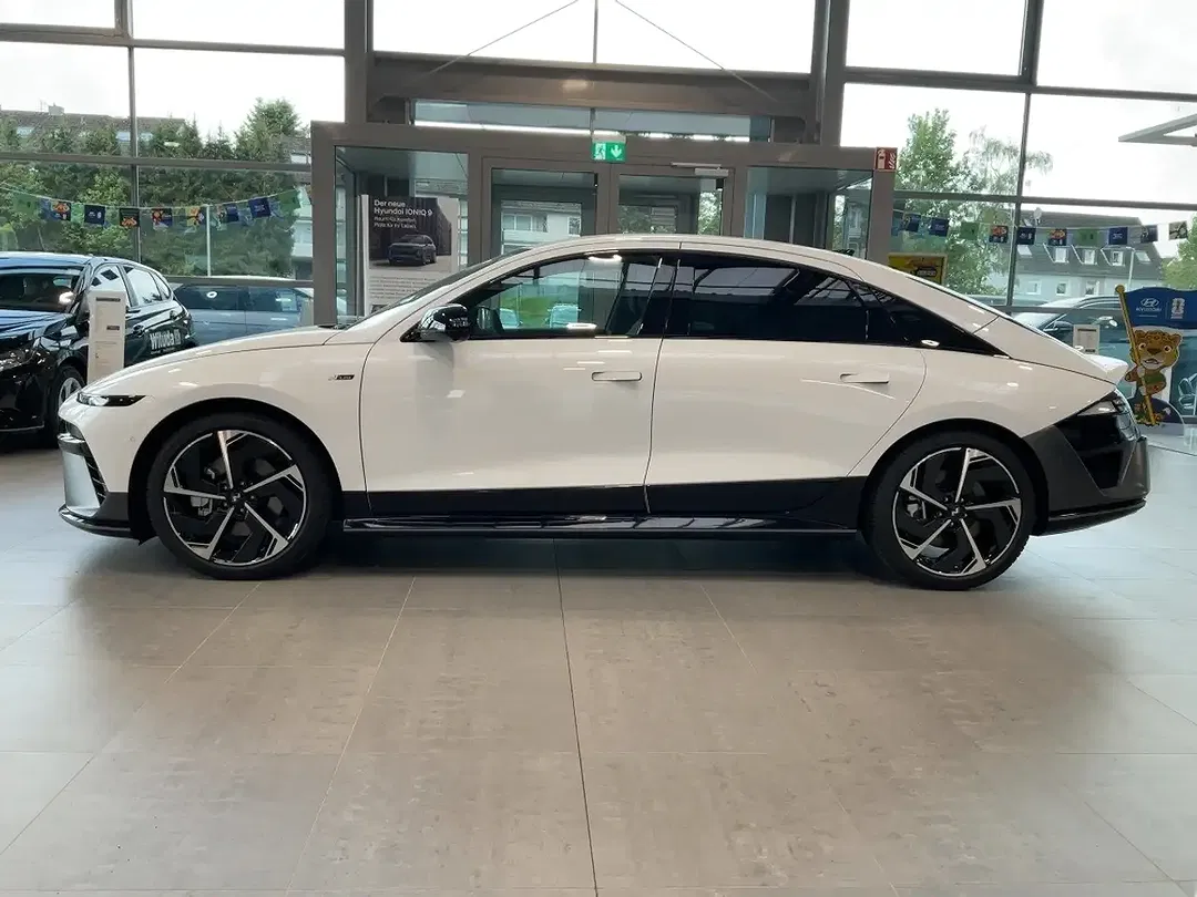 Hyundai IONIQ 6 N Line X - Thumbnail 6