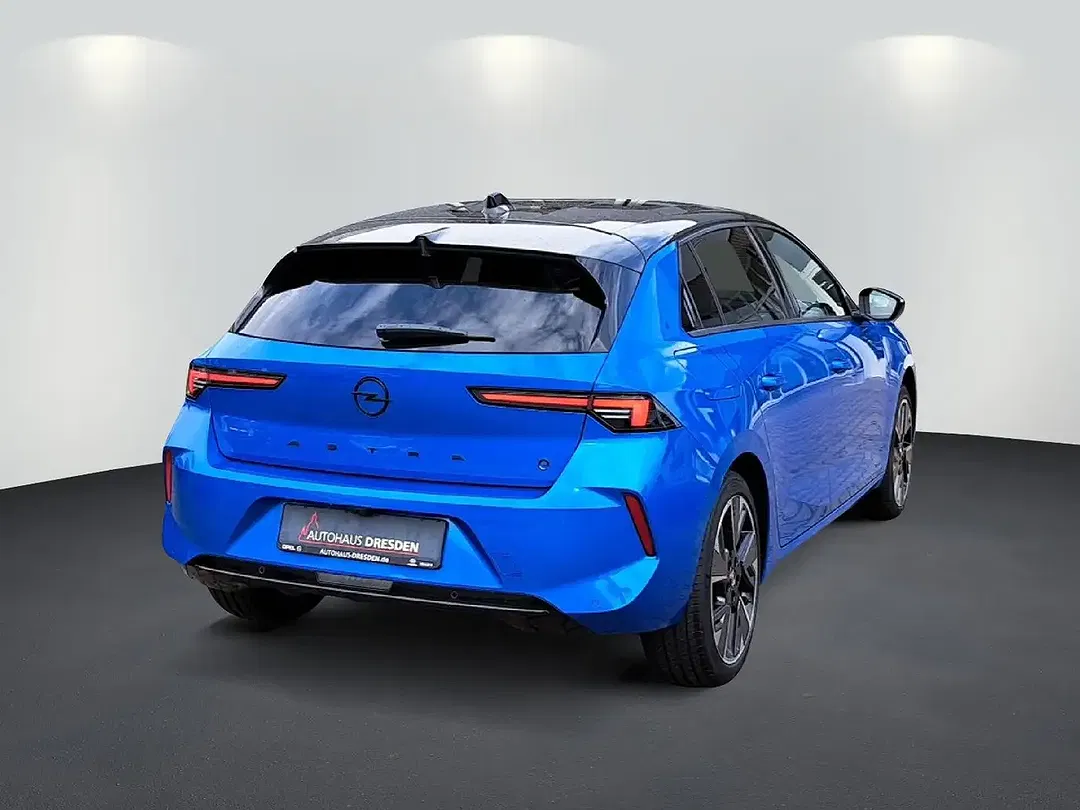 Opel Astra EV 2.0 GS - Thumbnail 4
