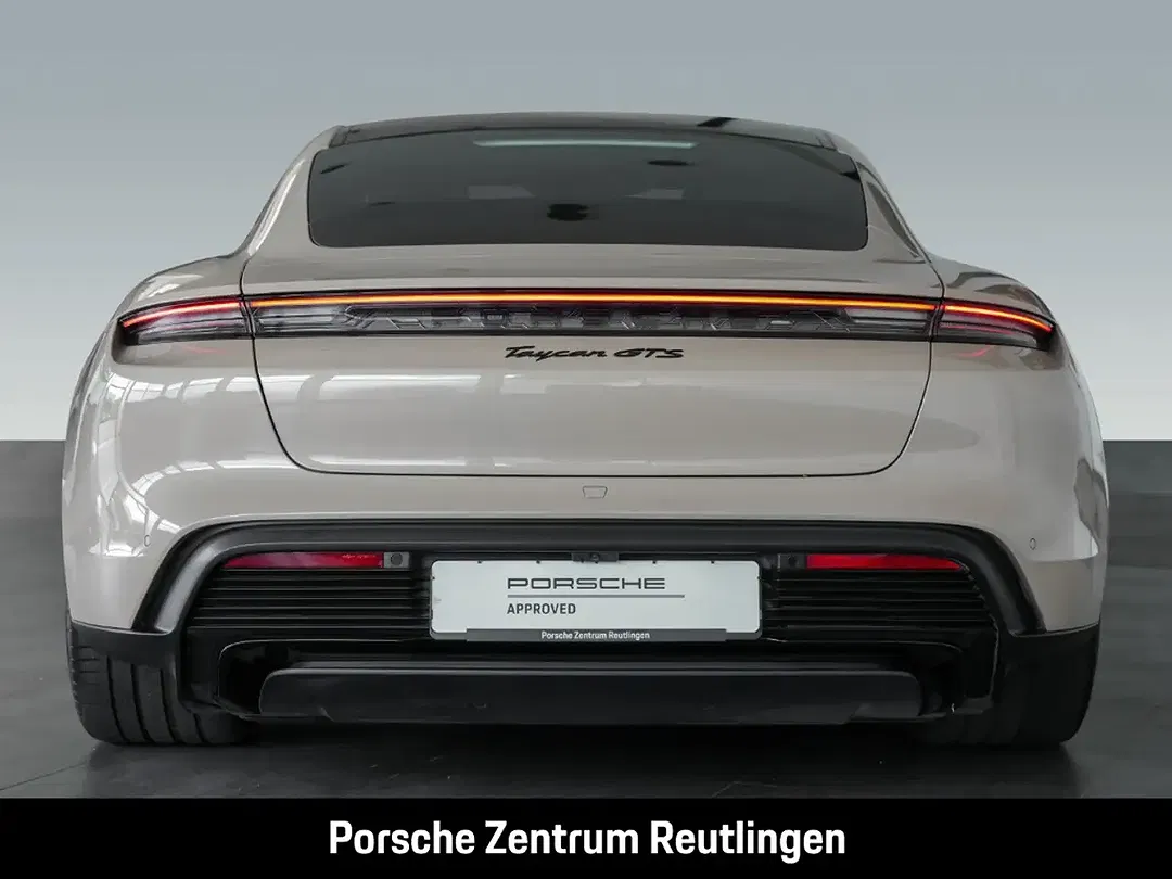 Porsche Taycan GTS - Thumbnail 12