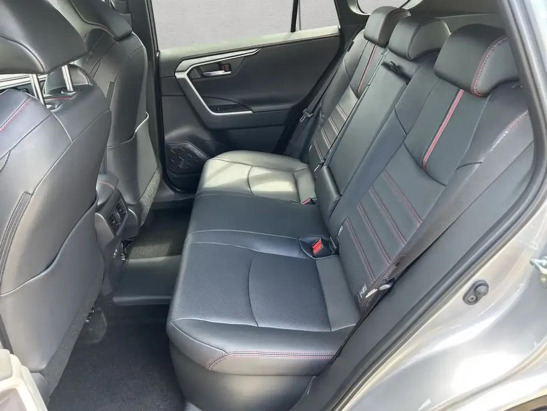 Toyota RAV 4 PHEV Style - Thumbnail 14