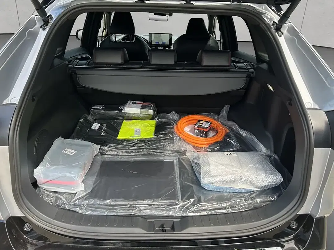 Toyota RAV 4 PHEV Style - Thumbnail 5