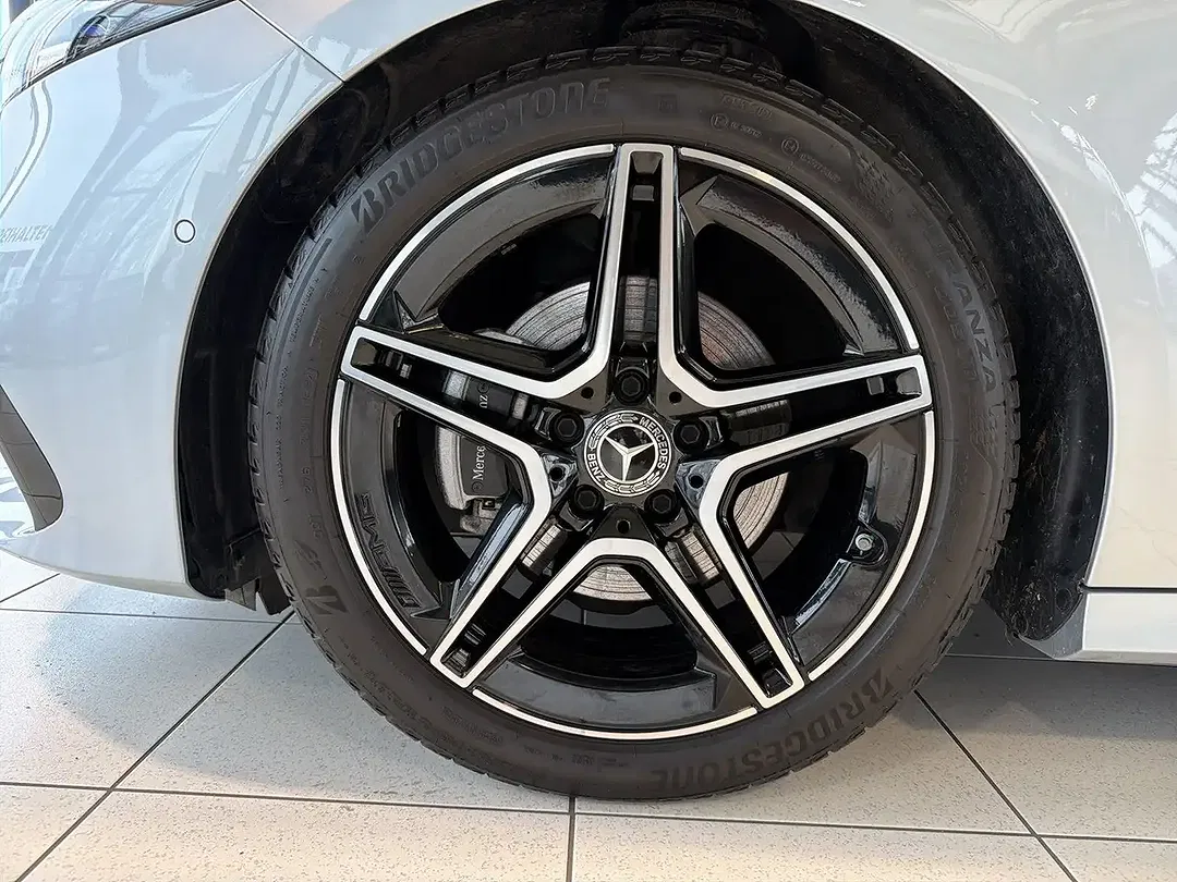 Mercedes-Benz A 200 AMG Line - Thumbnail 12