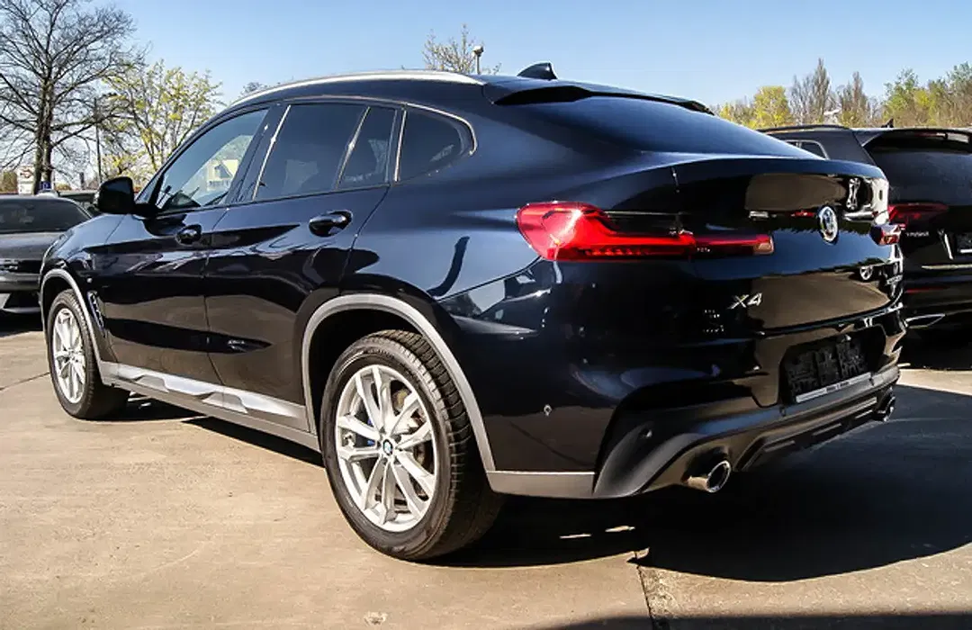 BMW X4 xDrive M Sport X - Thumbnail 3